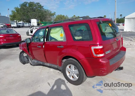 2009 Ford Escape Xls/Xls Manual z USA, uszkodzony, nr VIN 1FMCU02729KA45062